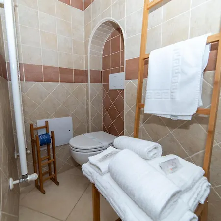 Guest house Santa Sofia 4*