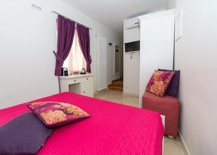 Santa Sofia Konukevi